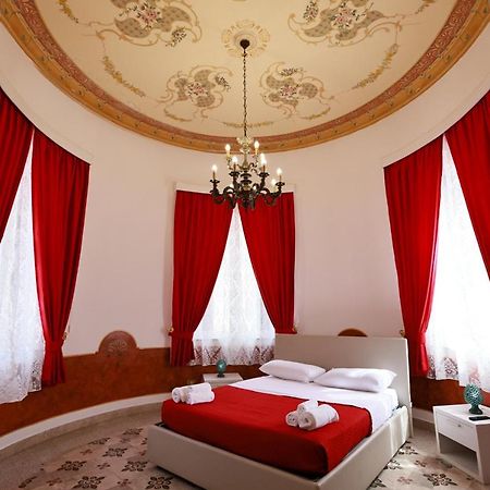 Il Siciliano Room'S & Suite Palermo Bagian luar foto