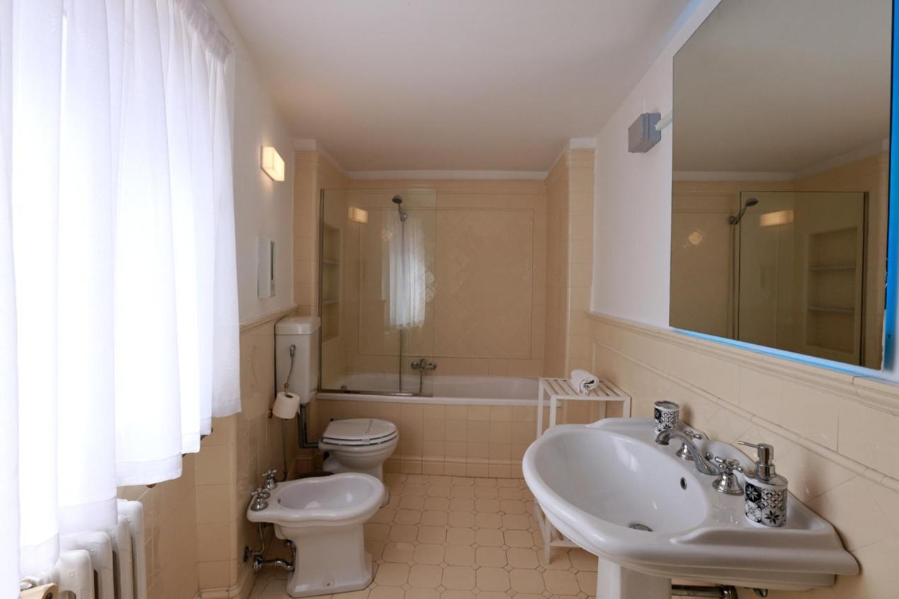 Il Siciliano Room'S & Suite Palermo Bagian luar foto