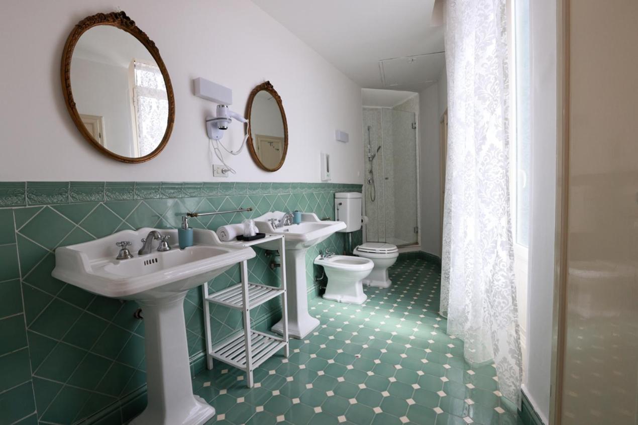 Il Siciliano Room'S & Suite Palermo Bagian luar foto