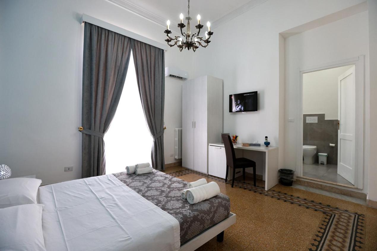 Il Siciliano Room'S & Suite Palermo Bagian luar foto